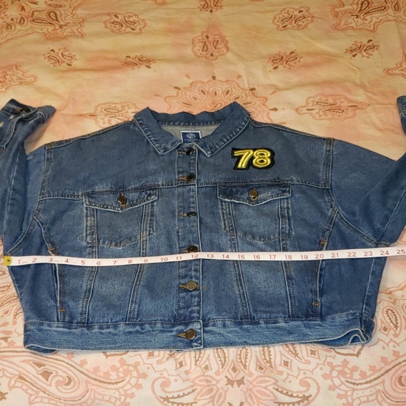 Los Angeles Tiger Denim Jacket/ Patch Jean Jacket - Picture 8 of 8